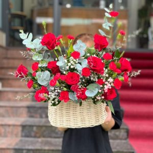 Giỏ Hoa Hồng Đỏ Mix Baby GH-048