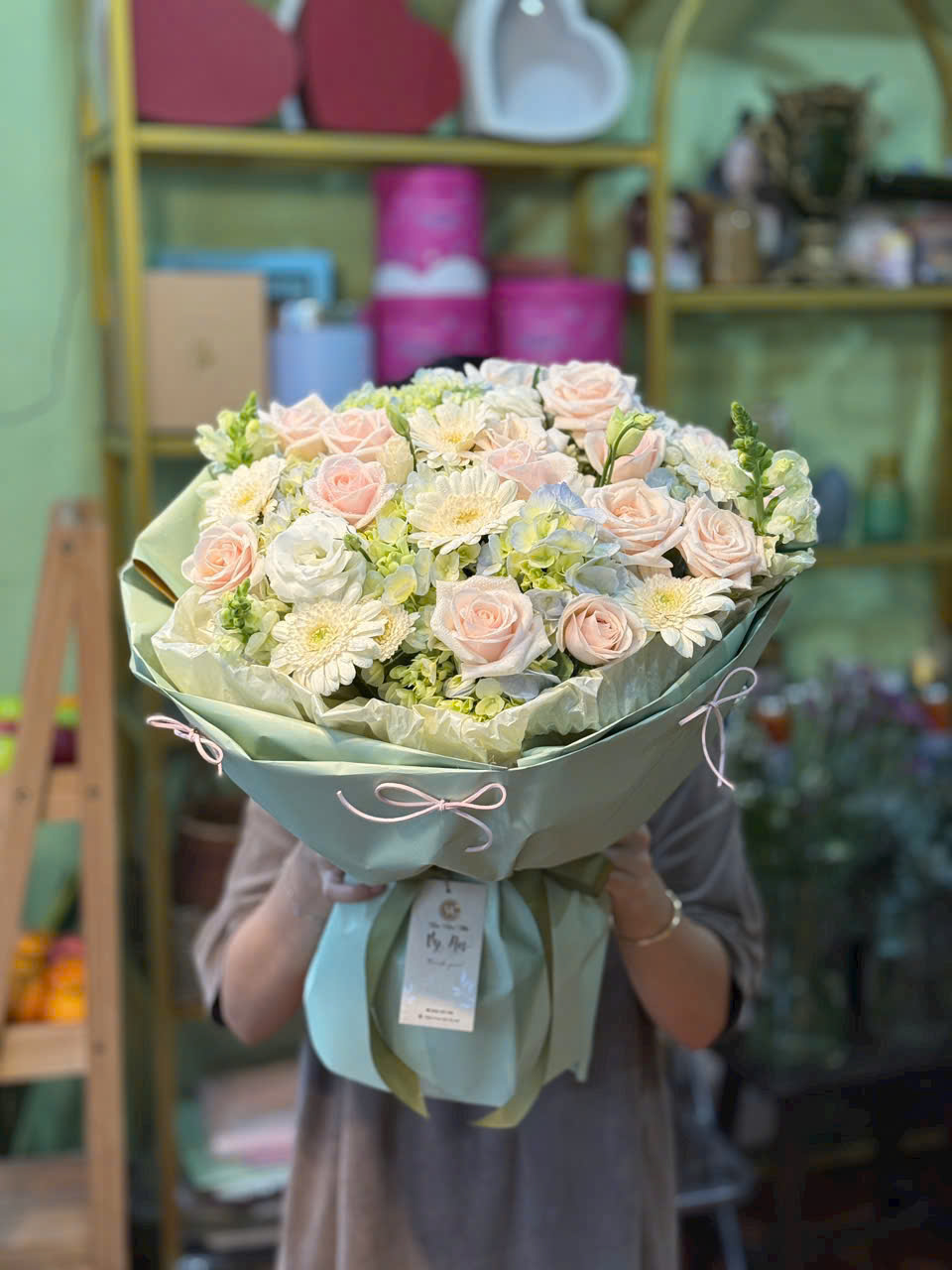 Bó Hồng Mix Tú Cầu BH8.3